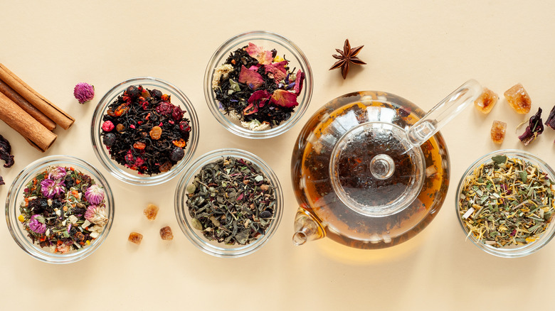 Different kinds of tea