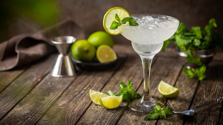 Mint and lime margarita