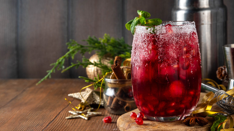 Winter pomegranate cocktail with pomegranate juice