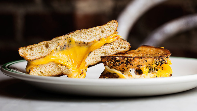 Grilled cheese sandwich with everything bagel seasoning on plate