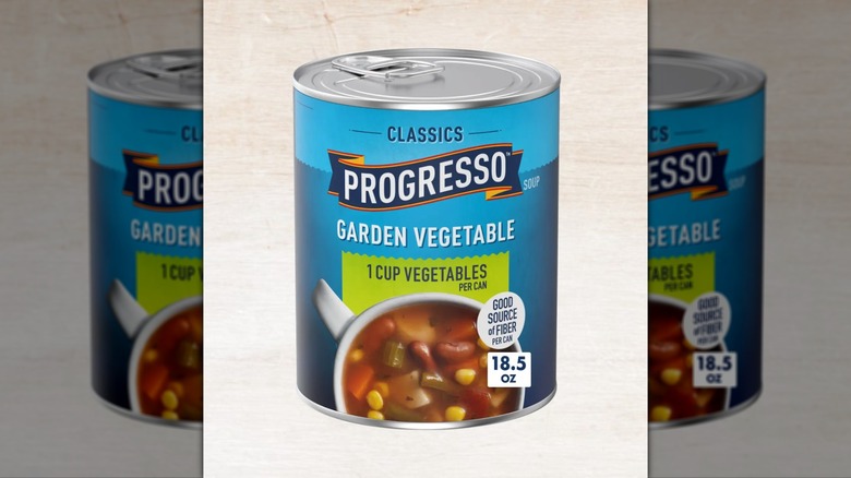 Can of Progresso Garden Vegetable soup