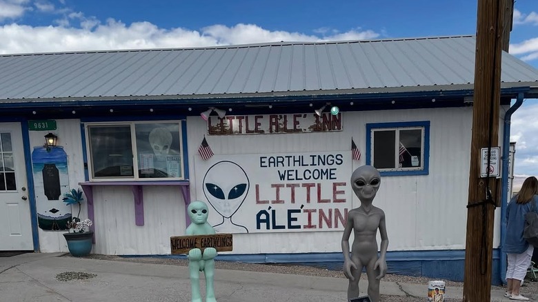 Exterior of Little A'Le'Inn with alien decor