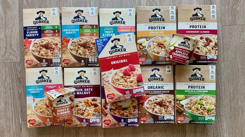 Various flavors of Quaker oatmeal