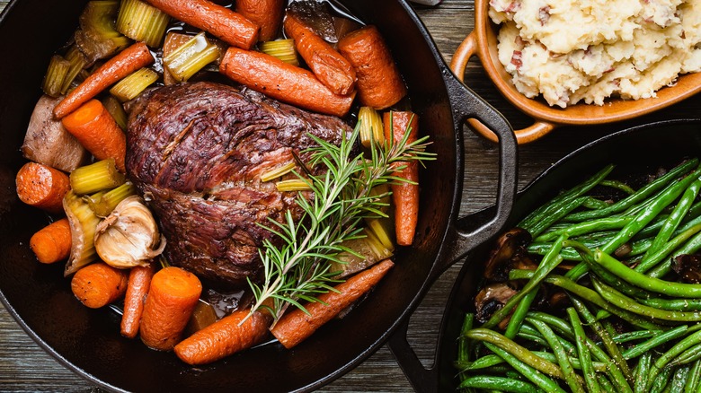 Delicious pot roast with vegetables