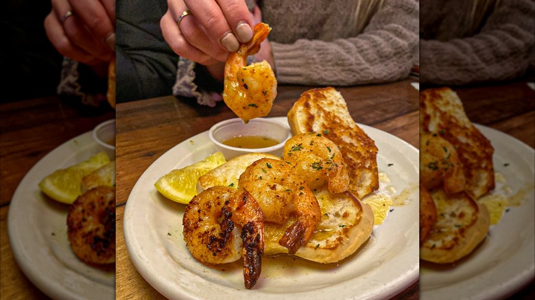 Texas Roadhouse hushpuppy and shrimp appetizers side by side