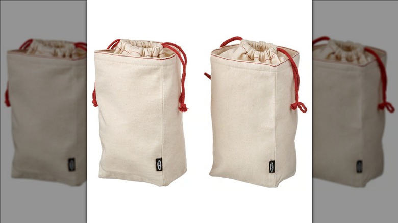 Gullrismott dry goods storage bag on white background