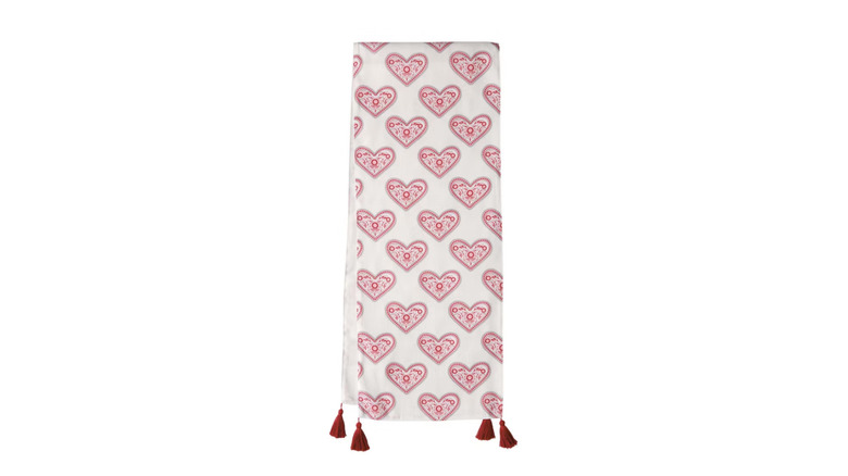 photo of festive table runner