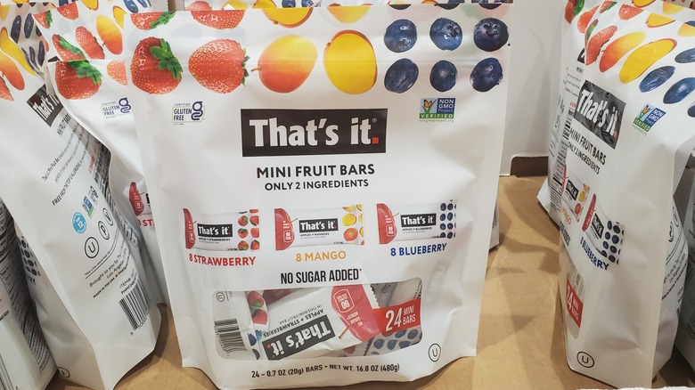 A bag of That's It mini fruit bars at Costco