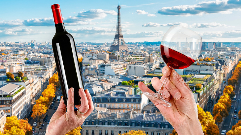 wine glasses with Paris landscape