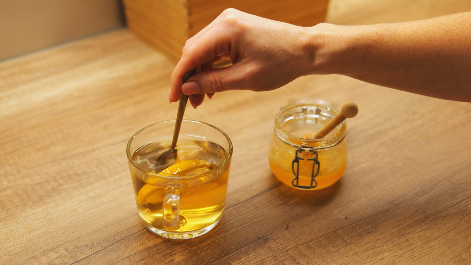 14 Drinks That Get Better With A Spoonful Of Hot Honey - Tasting Table