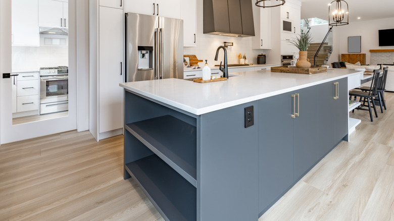 Kitchen island with built-in shelves