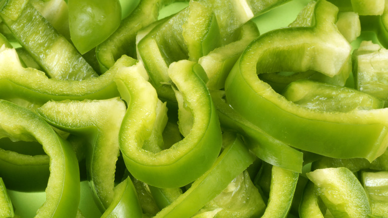 sliced fresh green bell peppers