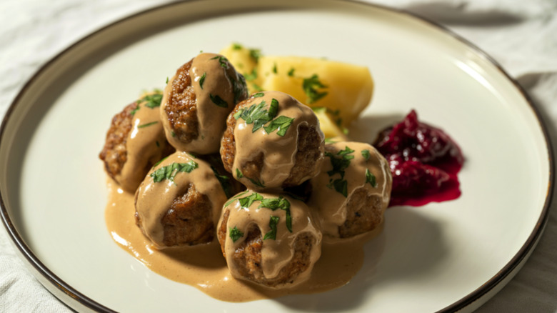 plate of Swedish meatballs