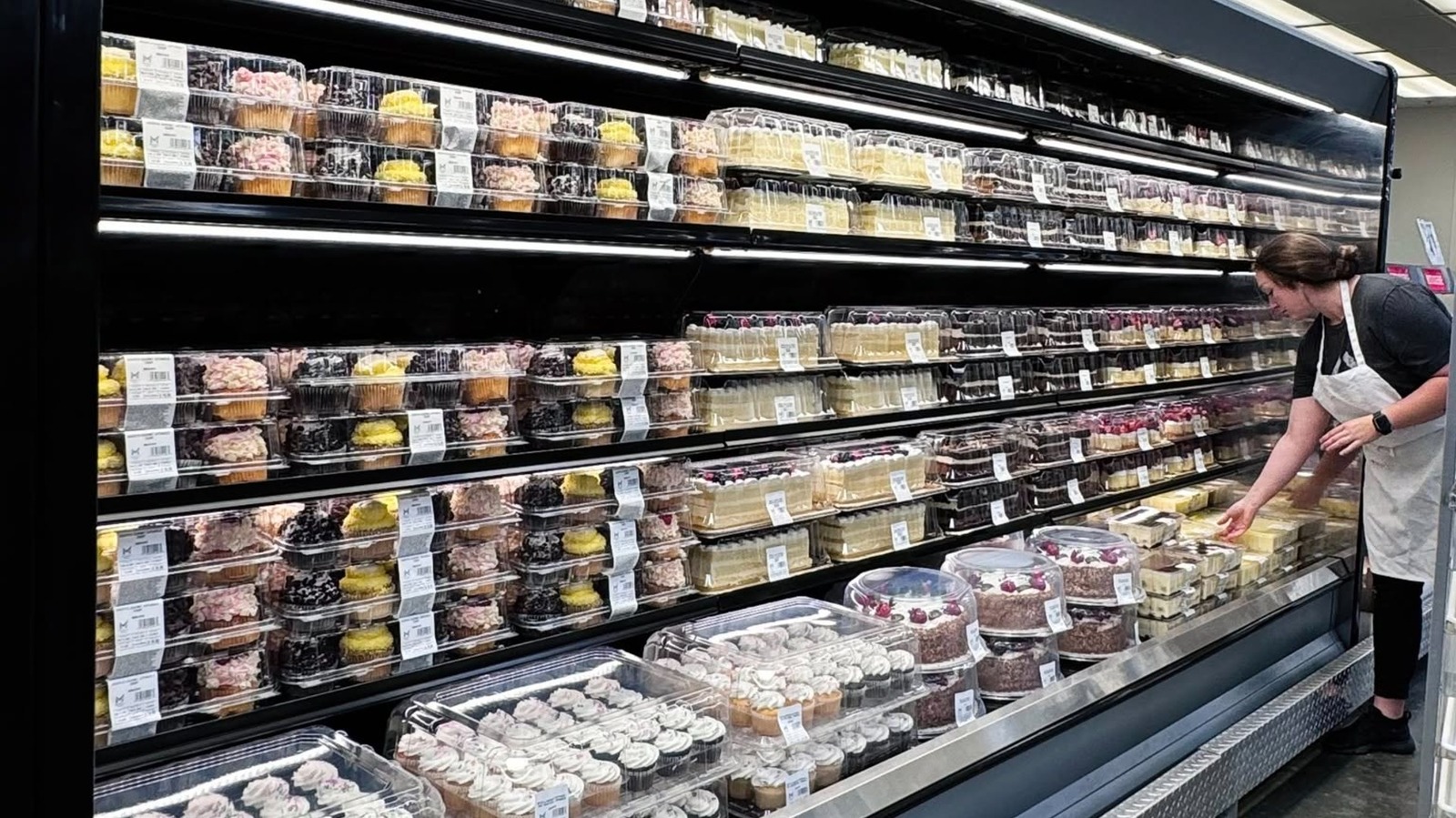 14 Most Beloved Sam's Club Bakery Items Of All Time