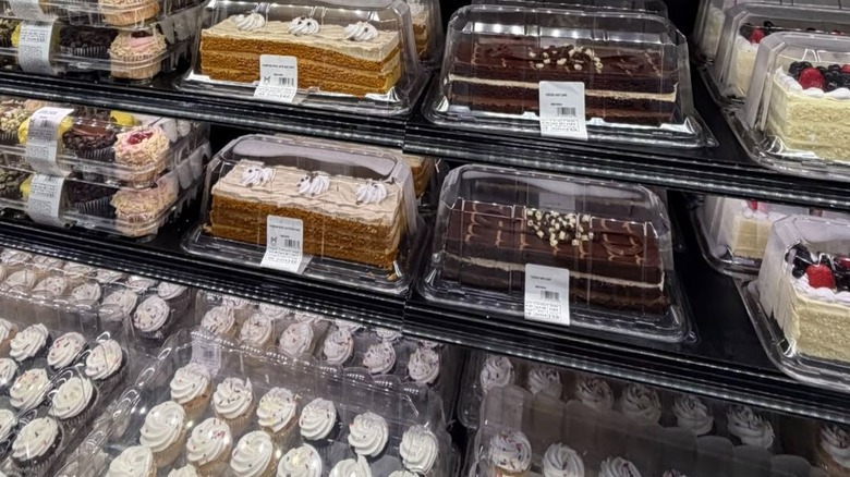 Sam's Club cakes and cupcakes on shelf