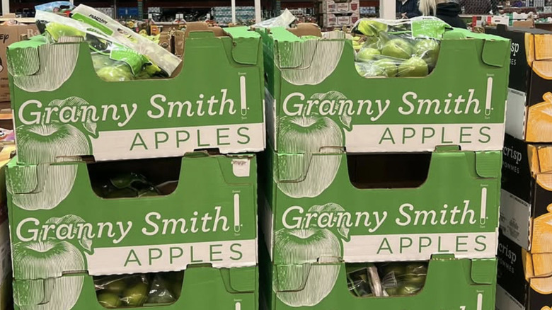 Green apples sold at Costco