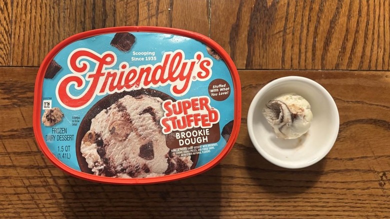 friendlys super stuffed brookie dough ice cream carton