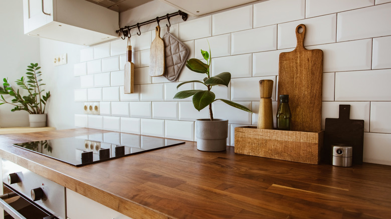 Kitchen counter with electric stovetop