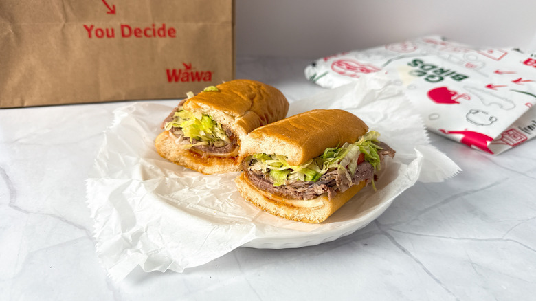 wawa roast beef hoagie on a plate