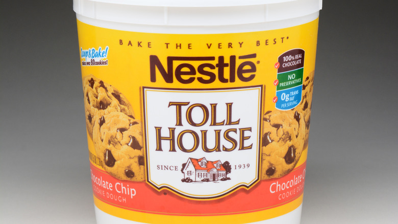 Toll house cookie dough tub