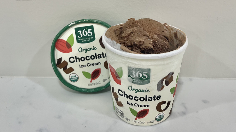 Whole Foods 365 organic chocolate ice cream pint