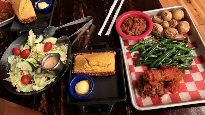 Hoop-Dee-Doo Musical Revue vegan offerings