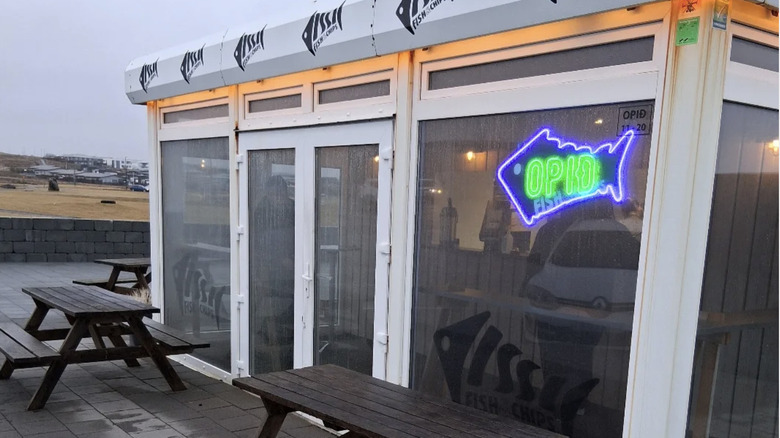 Issi Fish & Chips on a rainy day in Iceland