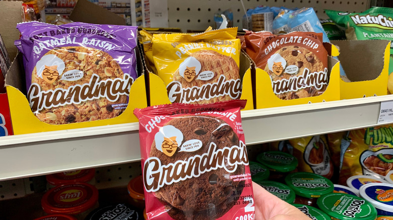 Grandma's Cookies in grocery store