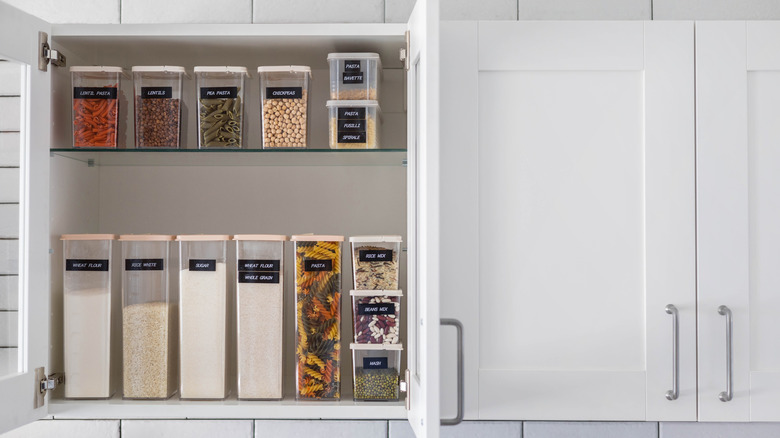 Organized kitchen cabinets