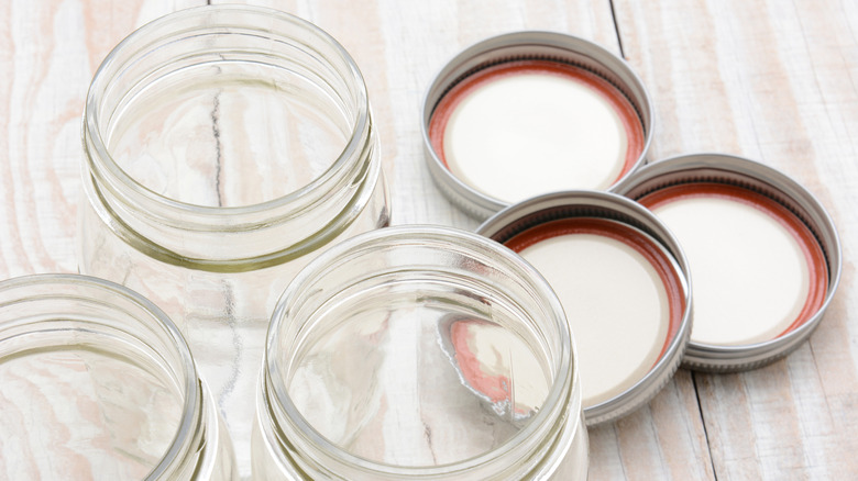canning jars with lids