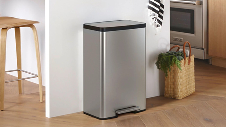 Step trash can in kitchen