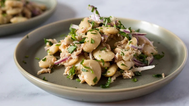 Tonno E Faglio (Italian Tuna and Bean Salad) on gray plate
