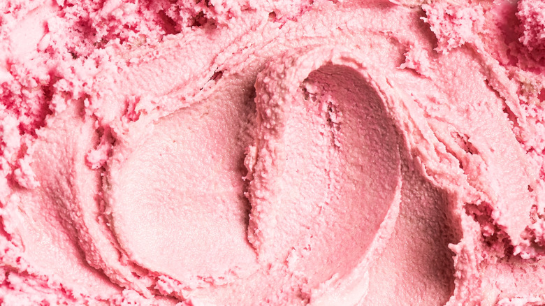Pomegranate ice cream