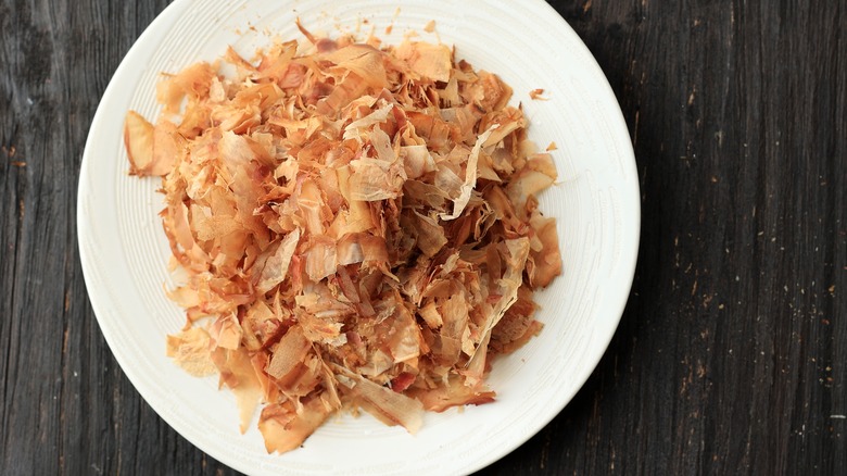 Katsuobushi flakes on white plate