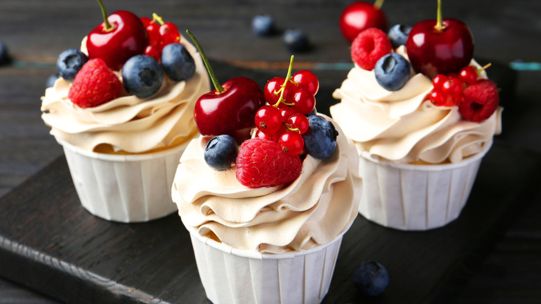 cupcakes with fresh fruit