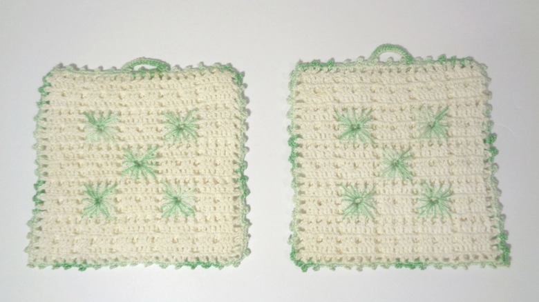 Green and white grannycore crocheted pot holders