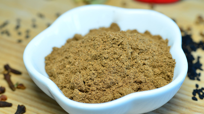 A dipping bowl of baharat spices