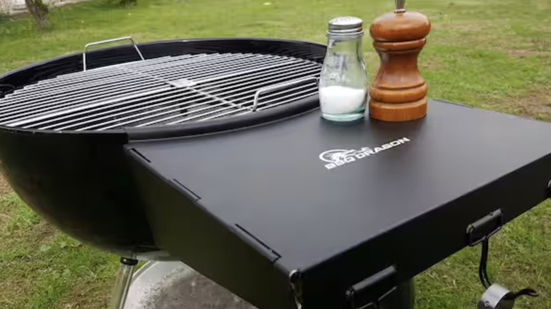 folding grill shelf accessory