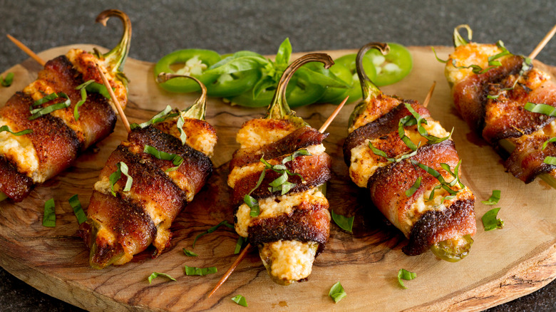 Bacon-wrapped cheesy jalapeño poppers