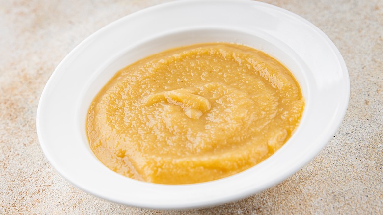 bowl of pureed apple