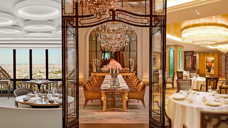 composite Paris restaurant interiors