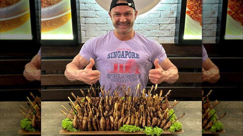 Challenger taking on the 100 Moo Ping challenge