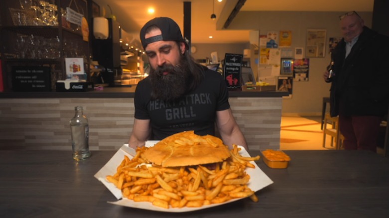 Adam Moran and the McTongerlo burger