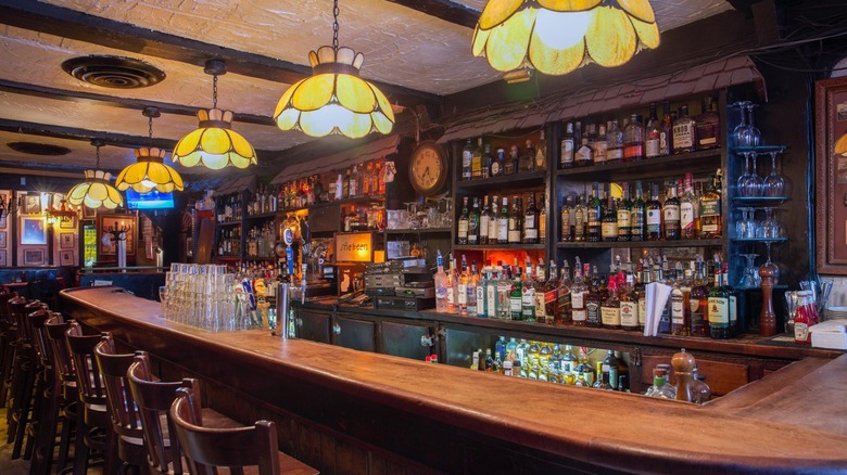 Bar at Molly's Sheebeen with empty chairs