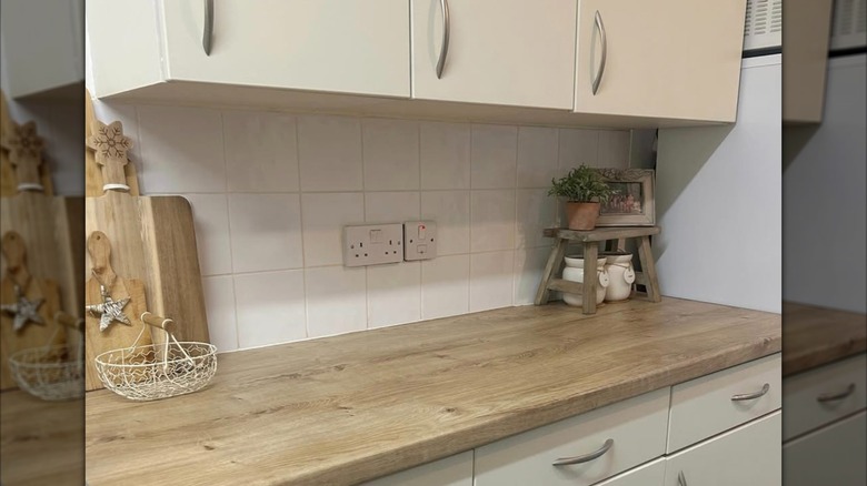 kitchen cabinets painted cream color