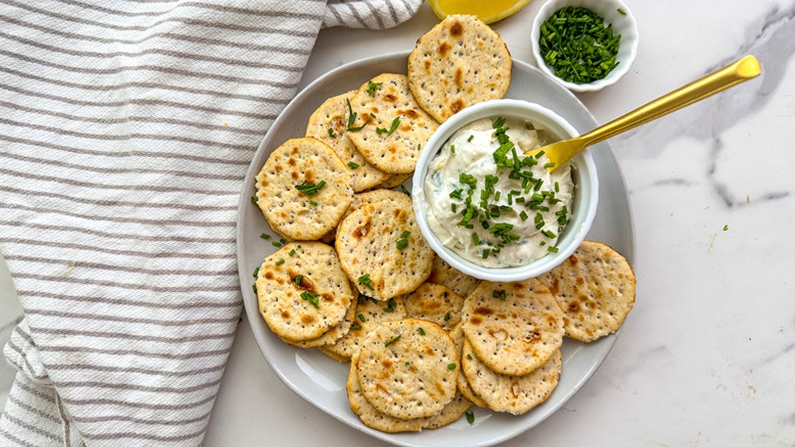 15 Recipes That Elevate Crackers Beyond A Cheap Snack