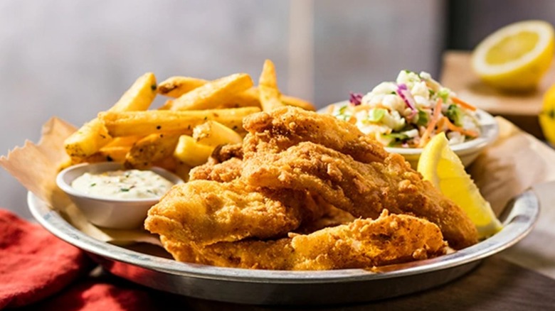 Cheddar's Scratch Kitchen's cornmeal white fish platter with fries and lemon