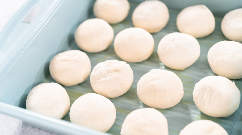 Rolls made from frozen bread dough