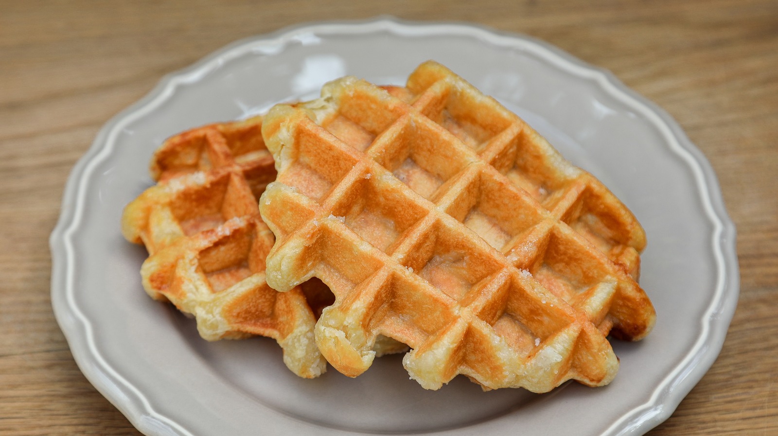 Delicious Waffle Bowl Maker - A Game Changer!