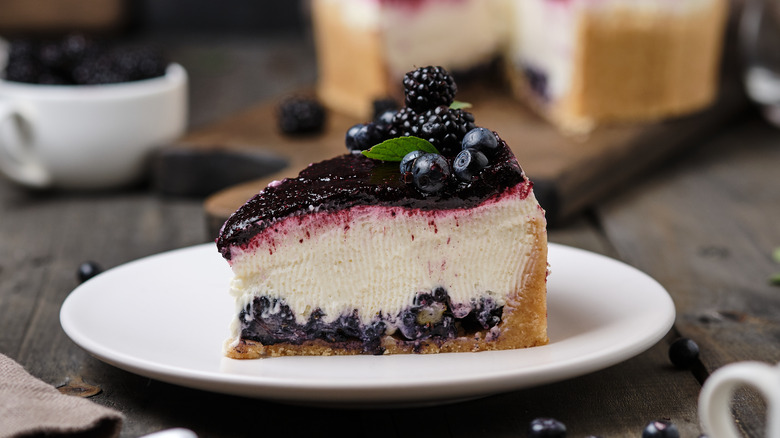 fresh blueberry cheesecake